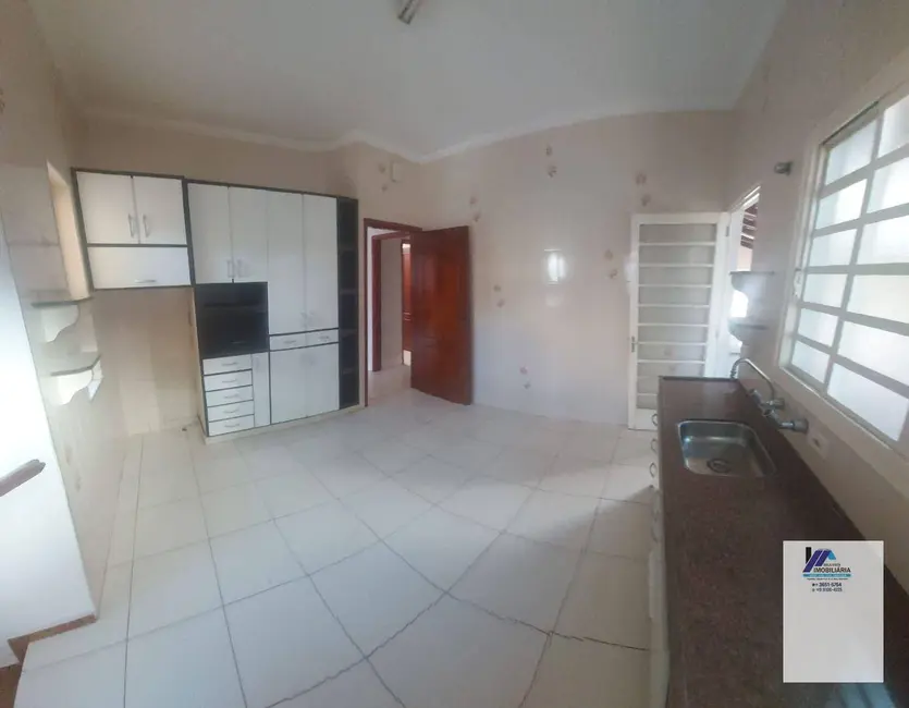 Casa com 3 quartos à venda, 100m2 em Jardim Molinari, Sao Joao Da Boa Vista - SP - imagem 9 Foto 9 de Casa com 3 quartos à venda, 100m2 em Jardim Molinari, Sao Joao Da Boa Vista - SP