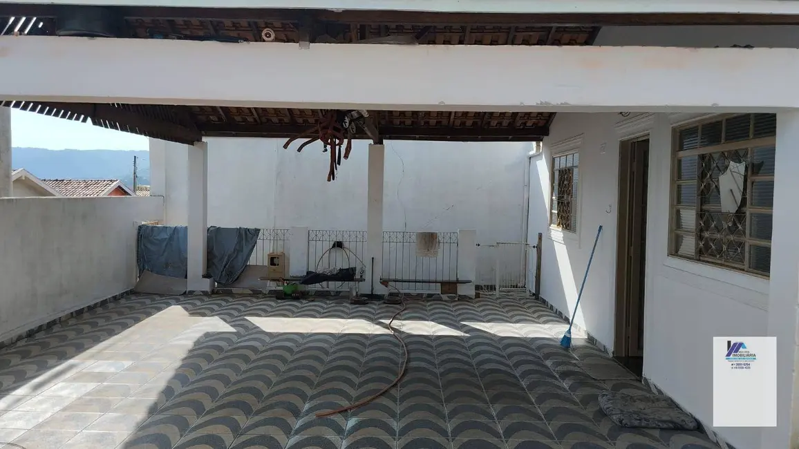 Foto 4 de Casa com 2 quartos à venda, 250m2 em Espirito Santo Do Pinhal - SP