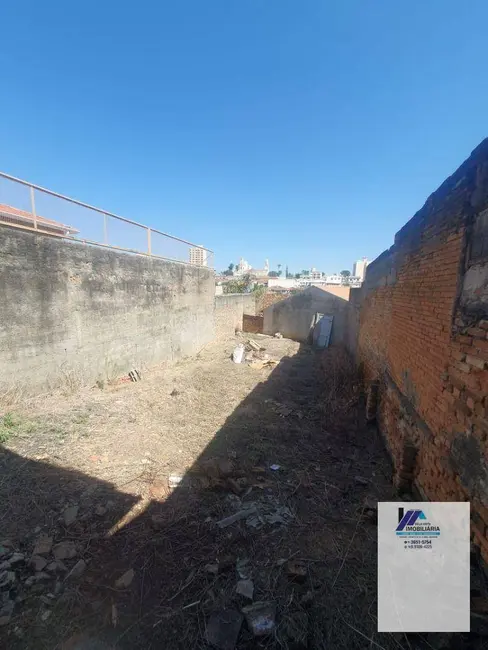 Foto 4 de Casa com 2 quartos à venda, 160m2 em Centro, Espirito Santo Do Pinhal - SP