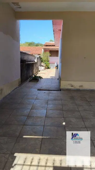 Foto 2 de Casa com 3 quartos à venda, 250m2 em Espirito Santo Do Pinhal - SP