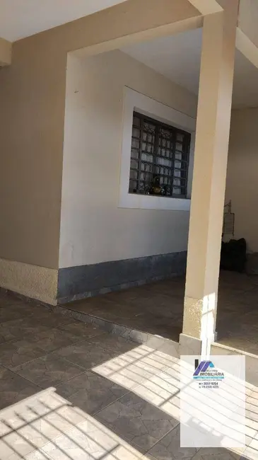 Foto 3 de Casa com 3 quartos à venda, 250m2 em Espirito Santo Do Pinhal - SP