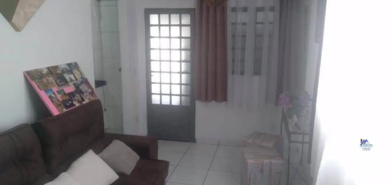 Foto 2 de Casa com 2 quartos à venda, 100m2 em Espirito Santo Do Pinhal - SP