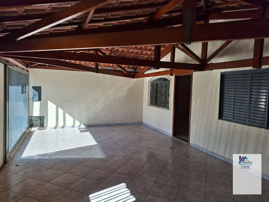 Casa com 3 quartos à venda, 200m2 em Espirito Santo Do Pinhal - SP - imagem 8 Foto 8 de Casa com 3 quartos à venda, 200m2 em Espirito Santo Do Pinhal - SP