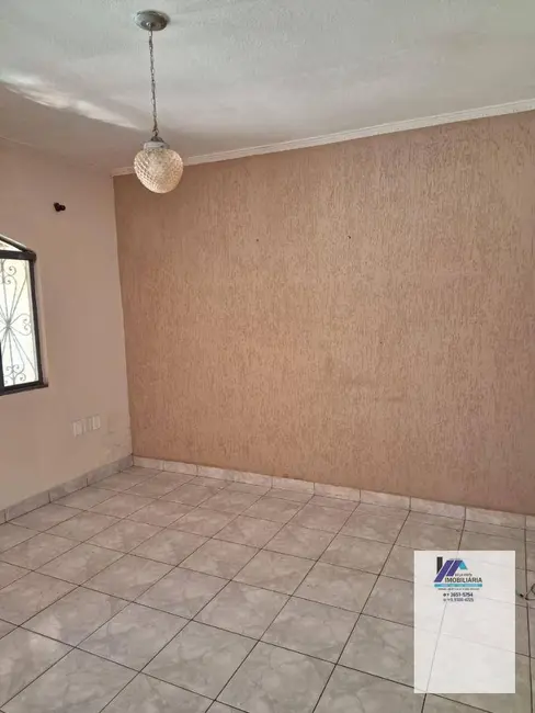 Casa com 3 quartos à venda, 200m2 em Espirito Santo Do Pinhal - SP - imagem 5 Foto 5 de Casa com 3 quartos à venda, 200m2 em Espirito Santo Do Pinhal - SP