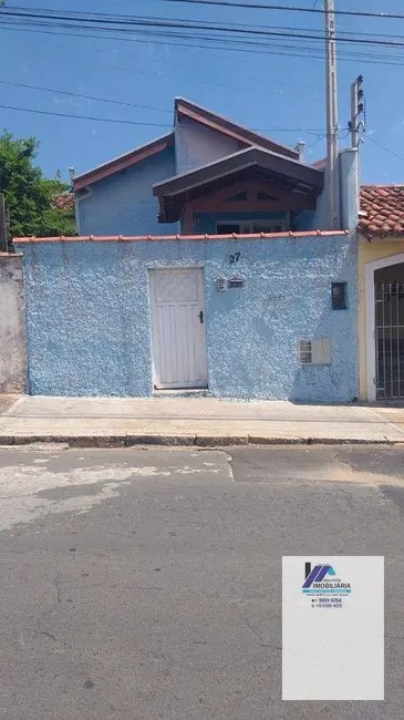 Foto 1 de Casa com 2 quartos à venda, 80m2 em Espirito Santo Do Pinhal - SP