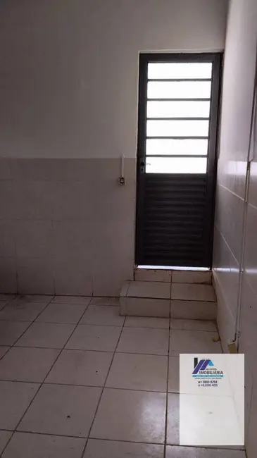 Foto 3 de Casa com 1 quarto à venda e para alugar, 160m2 em Espirito Santo Do Pinhal - SP