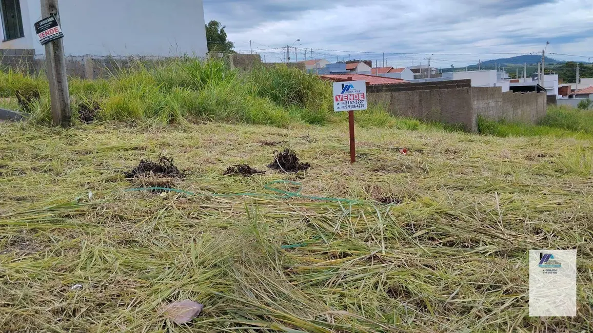 Foto 1 de Terreno / Lote à venda, 180m2 em Espirito Santo Do Pinhal - SP