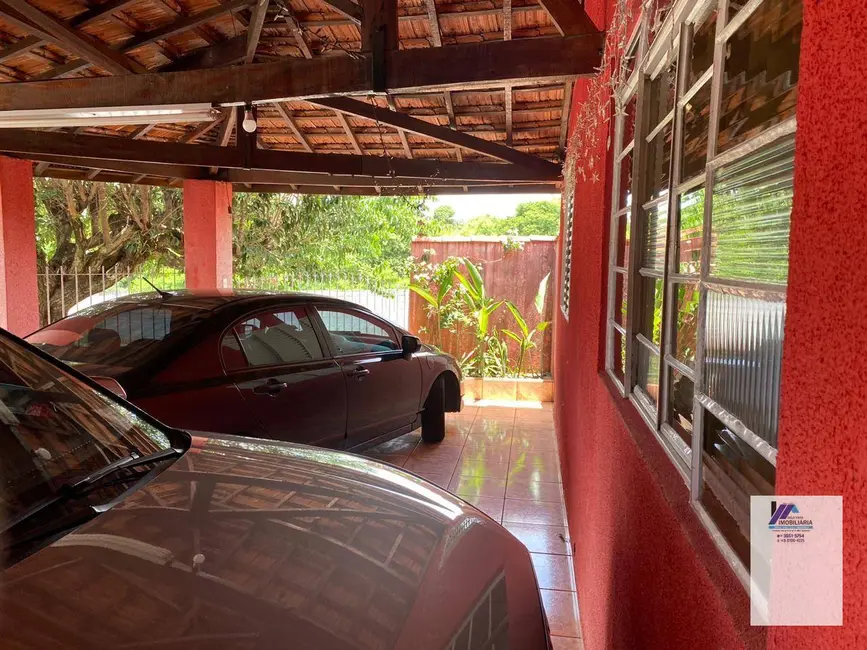Foto 2 de Casa com 4 quartos à venda, 200m2 em Espirito Santo Do Pinhal - SP