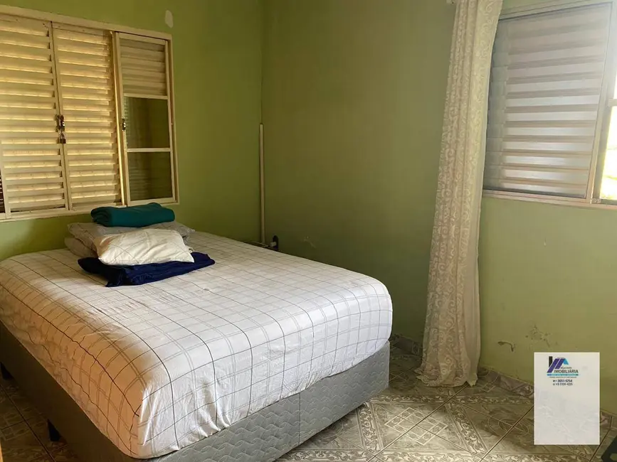 Foto 6 de Casa com 4 quartos à venda, 200m2 em Espirito Santo Do Pinhal - SP