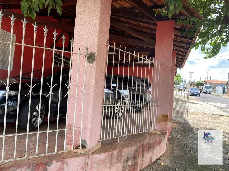 Foto 7 de Casa com 4 quartos à venda, 200m2 em Espirito Santo Do Pinhal - SP