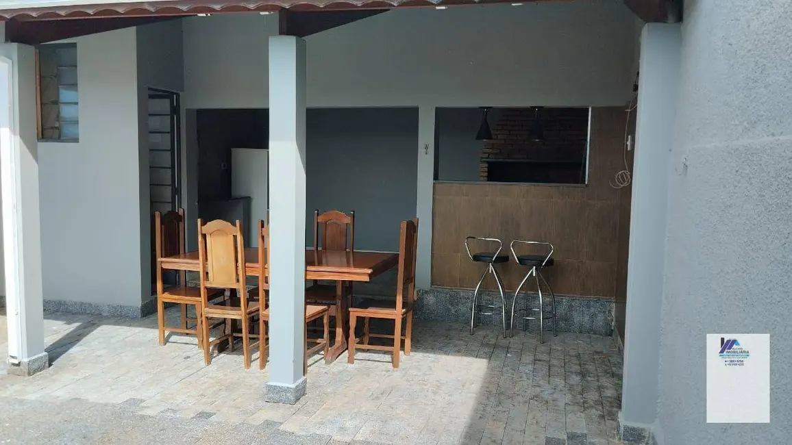 Foto 3 de Casa com 3 quartos à venda, 250m2 em Espirito Santo Do Pinhal - SP