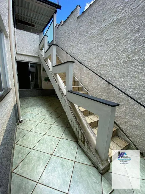 Foto 5 de Sobrado com 4 quartos à venda, 250m2 em Espirito Santo Do Pinhal - SP