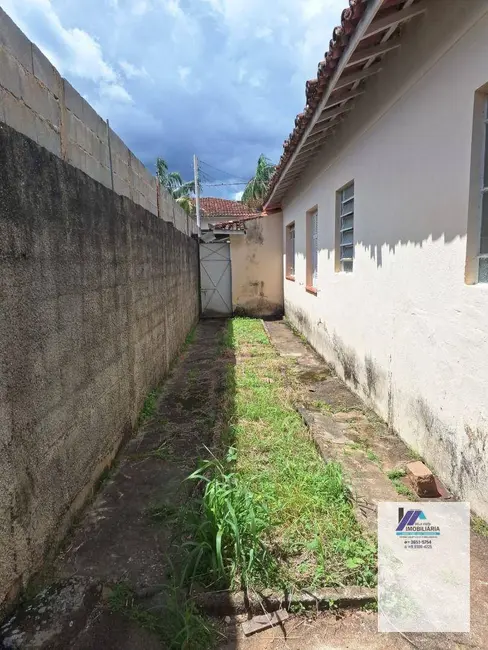 Foto 9 de Casa com 3 quartos à venda, 350m2 em Espirito Santo Do Pinhal - SP