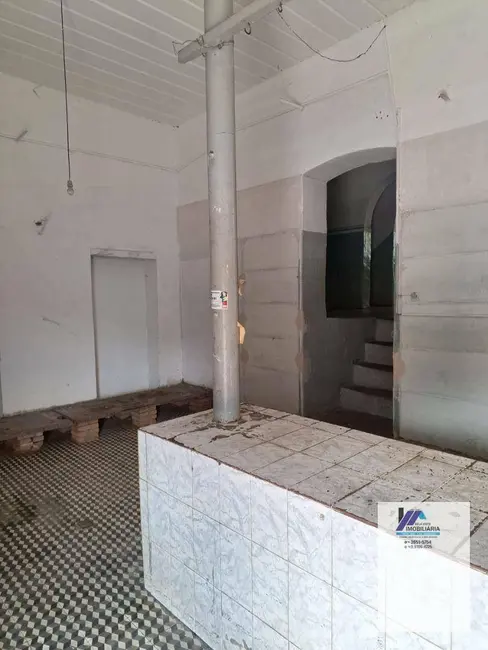 Loja para alugar, 140m2 em Centro, Espirito Santo Do Pinhal - SP - imagem 4 Foto 4 de Loja para alugar, 140m2 em Centro, Espirito Santo Do Pinhal - SP