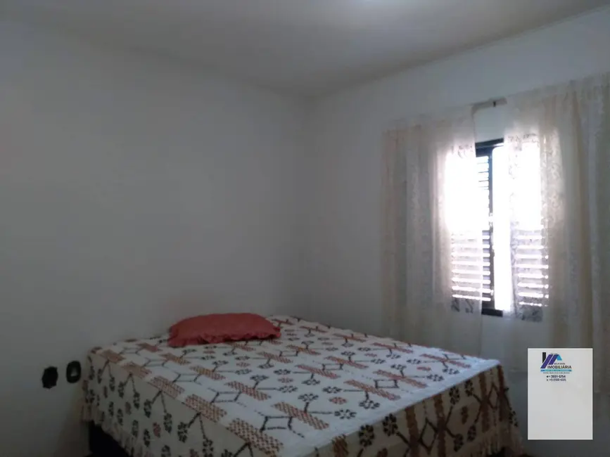 Foto 3 de Casa com 3 quartos à venda, 250m2 em Espirito Santo Do Pinhal - SP