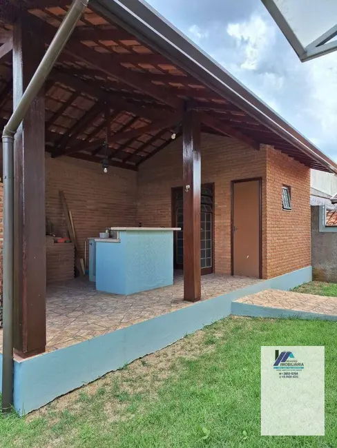 Foto 1 de Casa com 3 quartos à venda, 312m2 em Espirito Santo Do Pinhal - SP