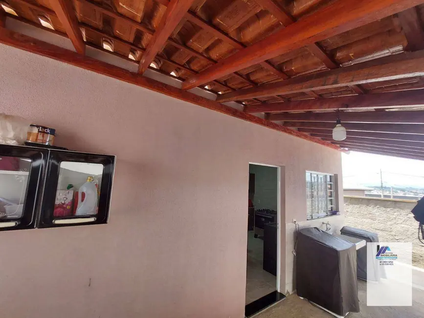 Foto 4 de Casa com 2 quartos à venda, 250m2 em Espirito Santo Do Pinhal - SP