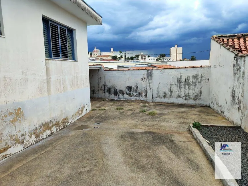 Foto 3 de Casa com 3 quartos para alugar, 300m2 em Centro, Espirito Santo Do Pinhal - SP