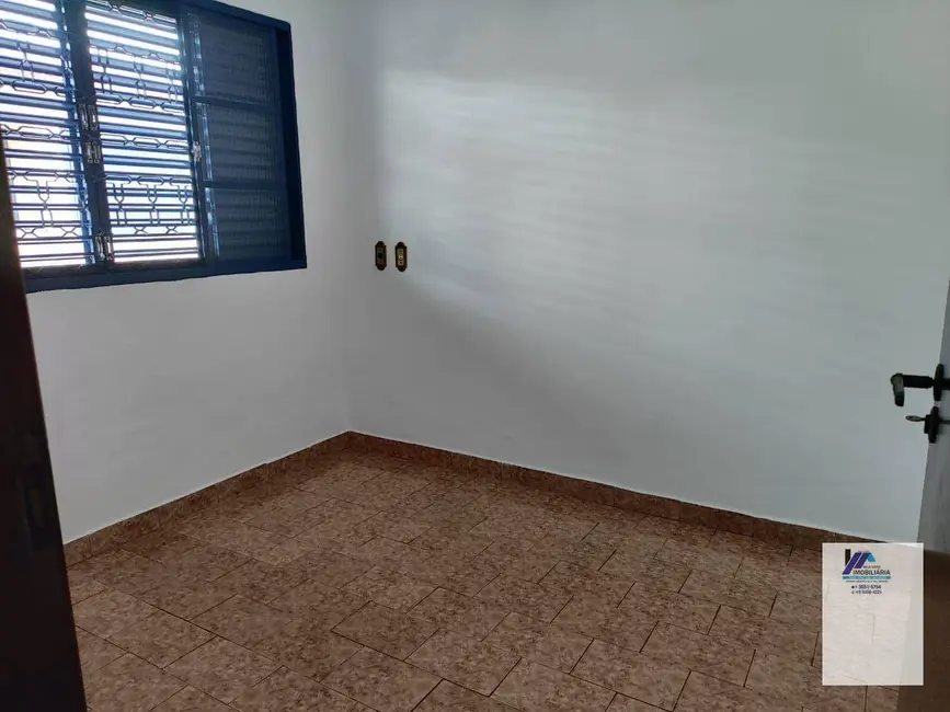 Foto 8 de Casa com 3 quartos para alugar, 300m2 em Centro, Espirito Santo Do Pinhal - SP