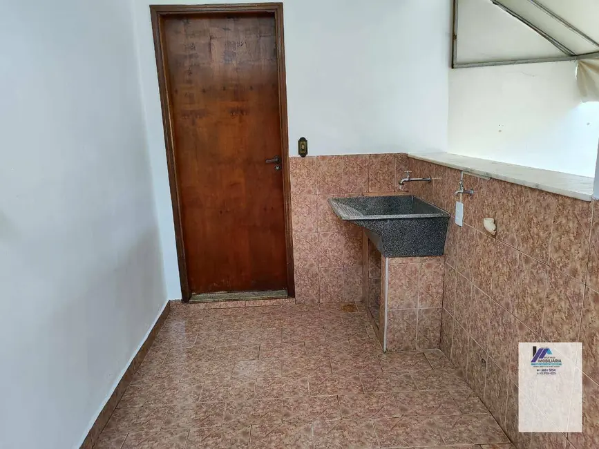 Foto 6 de Casa com 3 quartos para alugar, 300m2 em Centro, Espirito Santo Do Pinhal - SP