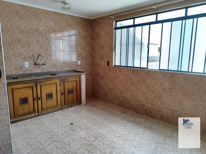 Foto 9 de Casa com 3 quartos para alugar, 300m2 em Centro, Espirito Santo Do Pinhal - SP