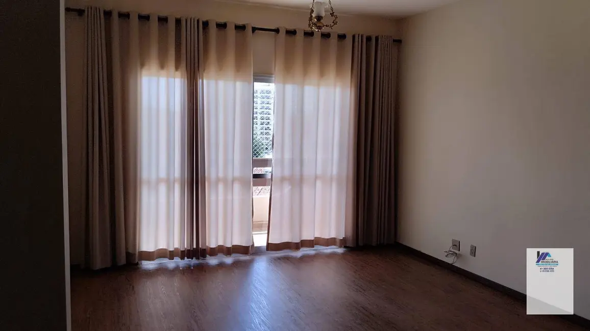 Foto 6 de Apartamento com 3 quartos à venda, 186m2 em Centro, Espirito Santo Do Pinhal - SP