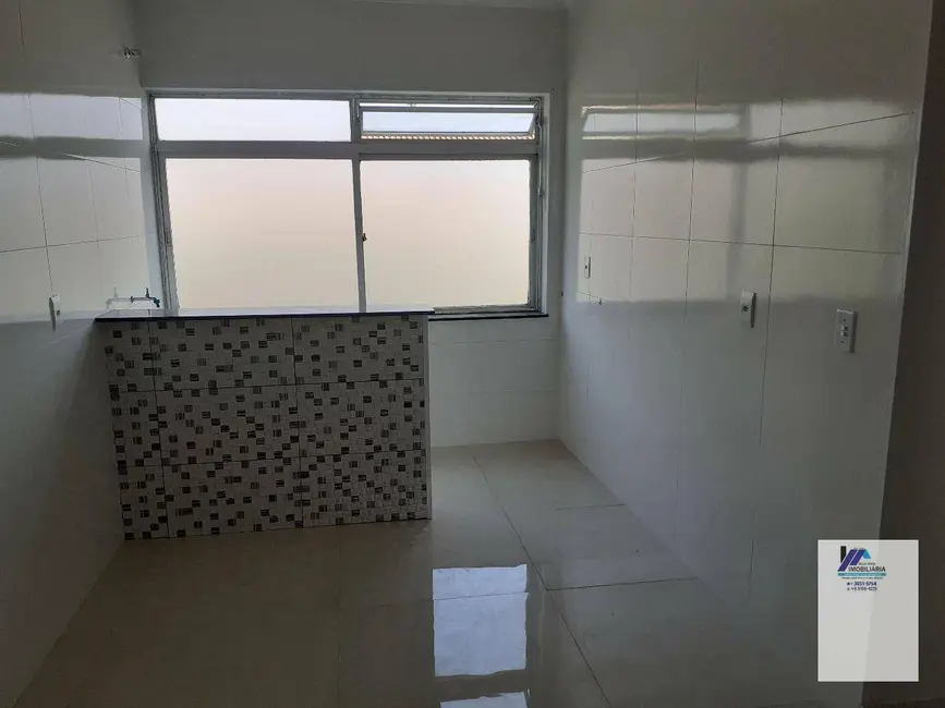 Foto 2 de Apartamento com 3 quartos para alugar, 80m2 em Espirito Santo Do Pinhal - SP
