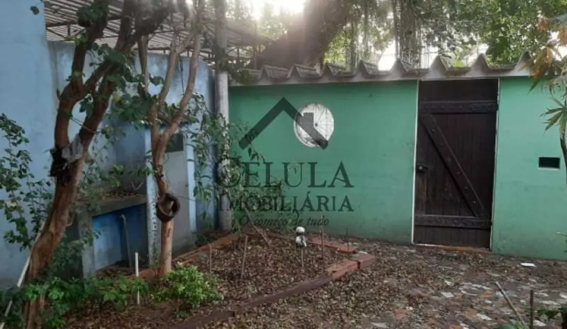 Foto 1 de Casa com 2 quartos à venda, 200m2 em Rio De Janeiro - RJ