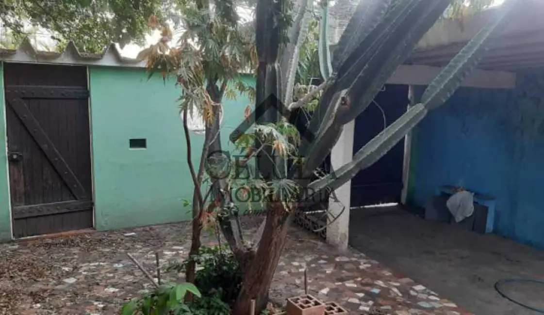 Foto 2 de Casa com 2 quartos à venda, 200m2 em Rio De Janeiro - RJ