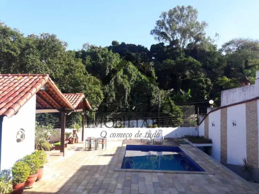 Foto 1 de Casa de Condomínio com 4 quartos à venda, 396m2 em Rio De Janeiro - RJ