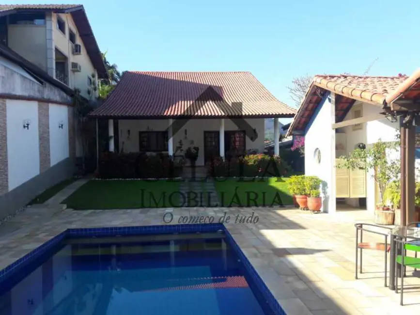 Foto 2 de Casa de Condomínio com 4 quartos à venda, 396m2 em Rio De Janeiro - RJ