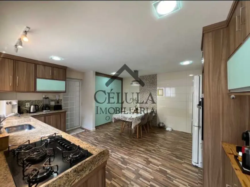 Casa de Condomínio com 3 quartos à venda, 169m2 em Rio De Janeiro - RJ - imagem 5 Foto 5 de Casa de Condomínio com 3 quartos à venda, 169m2 em Rio De Janeiro - RJ