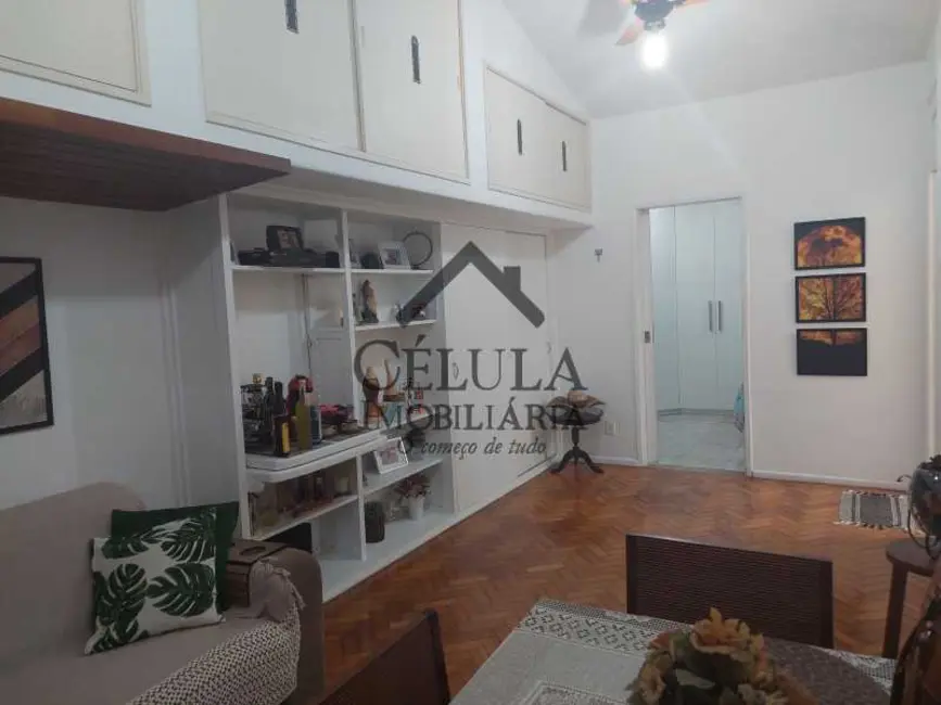 Casa com 4 quartos à venda, 670m2 em Rio De Janeiro - RJ - imagem 5 Foto 5 de Casa com 4 quartos à venda, 670m2 em Rio De Janeiro - RJ
