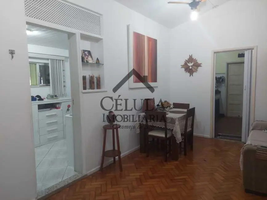 Casa com 4 quartos à venda, 670m2 em Rio De Janeiro - RJ - imagem 3 Foto 3 de Casa com 4 quartos à venda, 670m2 em Rio De Janeiro - RJ