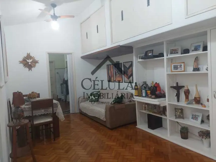 Casa com 4 quartos à venda, 670m2 em Rio De Janeiro - RJ - imagem 4 Foto 4 de Casa com 4 quartos à venda, 670m2 em Rio De Janeiro - RJ
