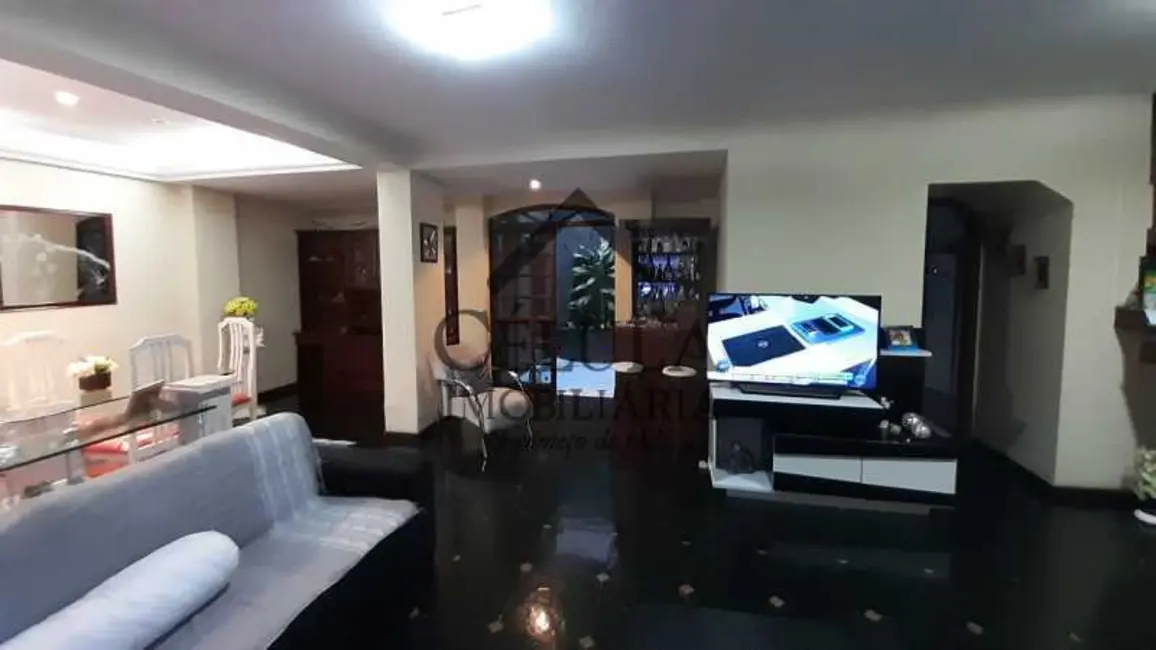 Casa de Condomínio com 4 quartos à venda, 122m2 em Rio De Janeiro - RJ - imagem 3 Foto 3 de Casa de Condomínio com 4 quartos à venda, 122m2 em Rio De Janeiro - RJ