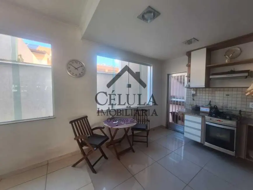 Foto 6 de Casa de Vila com 3 quartos à venda, 183m2 em Rio De Janeiro - RJ