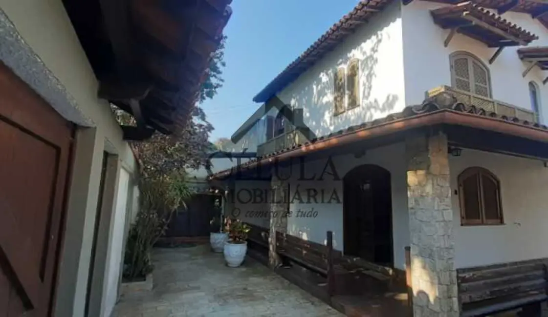 Casa de Condomínio com 4 quartos à venda, 274m2 em Rio De Janeiro - RJ - imagem 3 Foto 3 de Casa de Condomínio com 4 quartos à venda, 274m2 em Rio De Janeiro - RJ