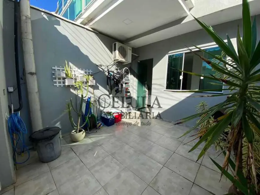 Casa de Vila com 2 quartos à venda, 80m2 em Rio De Janeiro - RJ - imagem 1 Foto 1 de Casa de Vila com 2 quartos à venda, 80m2 em Rio De Janeiro - RJ