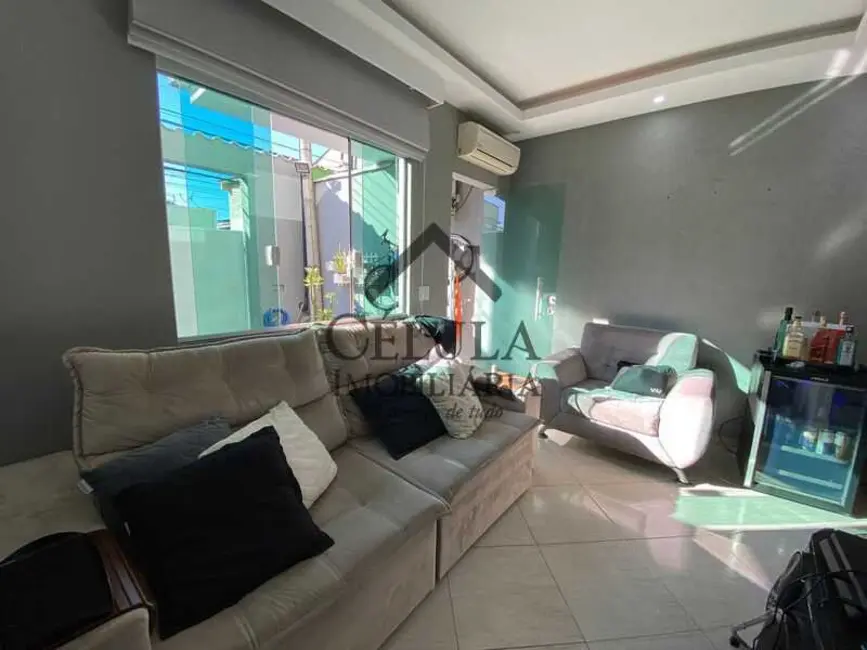 Casa de Vila com 2 quartos à venda, 80m2 em Rio De Janeiro - RJ - imagem 3 Foto 3 de Casa de Vila com 2 quartos à venda, 80m2 em Rio De Janeiro - RJ