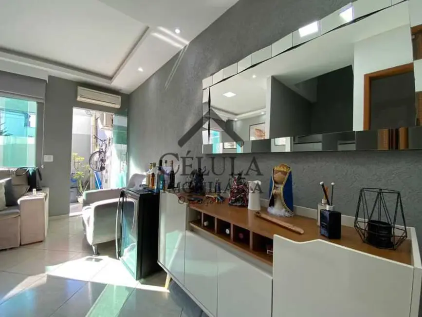 Casa de Vila com 2 quartos à venda, 80m2 em Rio De Janeiro - RJ - imagem 6 Foto 6 de Casa de Vila com 2 quartos à venda, 80m2 em Rio De Janeiro - RJ