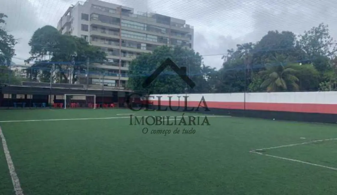 Terreno / Lote à venda, 1500m2 em Rio De Janeiro - RJ - imagem 9 Foto 9 de Terreno / Lote à venda, 1500m2 em Rio De Janeiro - RJ