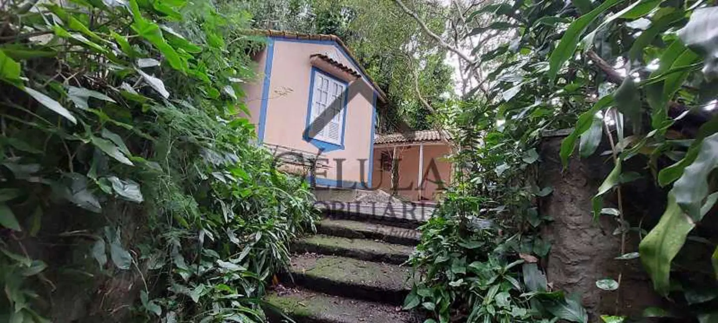 Foto 1 de Terreno / Lote à venda, 1770m2 em Rio De Janeiro - RJ