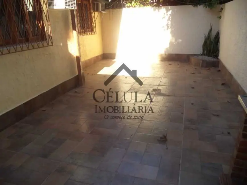 Casa de Condomínio com 3 quartos à venda, 88m2 em Rio De Janeiro - RJ - imagem 3 Foto 3 de Casa de Condomínio com 3 quartos à venda, 88m2 em Rio De Janeiro - RJ