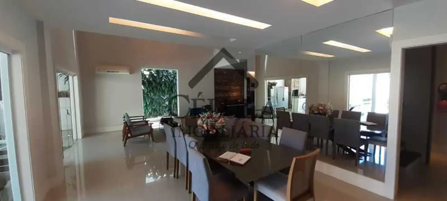 Foto 3 de Casa de Condomínio com 4 quartos à venda, 392m2 em Rio De Janeiro - RJ