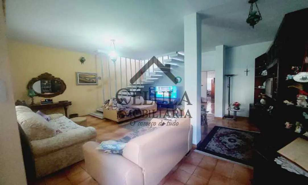 Foto 3 de Casa com 5 quartos à venda, 323m2 em Rio De Janeiro - RJ