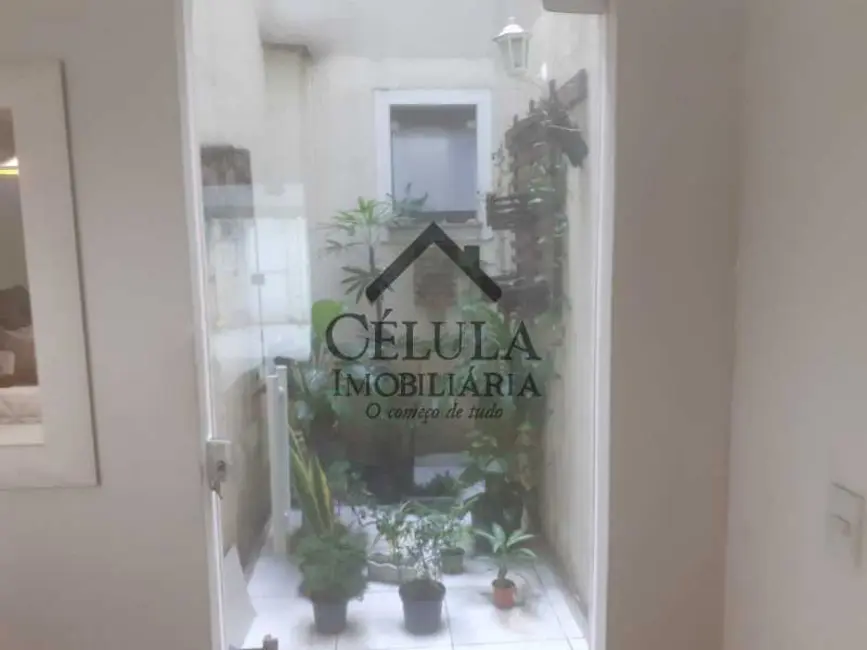 Casa de Condomínio com 3 quartos à venda, 155m2 em Rio De Janeiro - RJ - imagem 5 Foto 5 de Casa de Condomínio com 3 quartos à venda, 155m2 em Rio De Janeiro - RJ