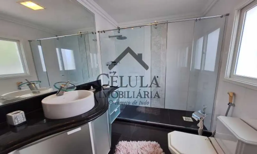 Casa de Condomínio com 3 quartos à venda, 417m2 em Rio De Janeiro - RJ - imagem 8 Foto 8 de Casa de Condomínio com 3 quartos à venda, 417m2 em Rio De Janeiro - RJ