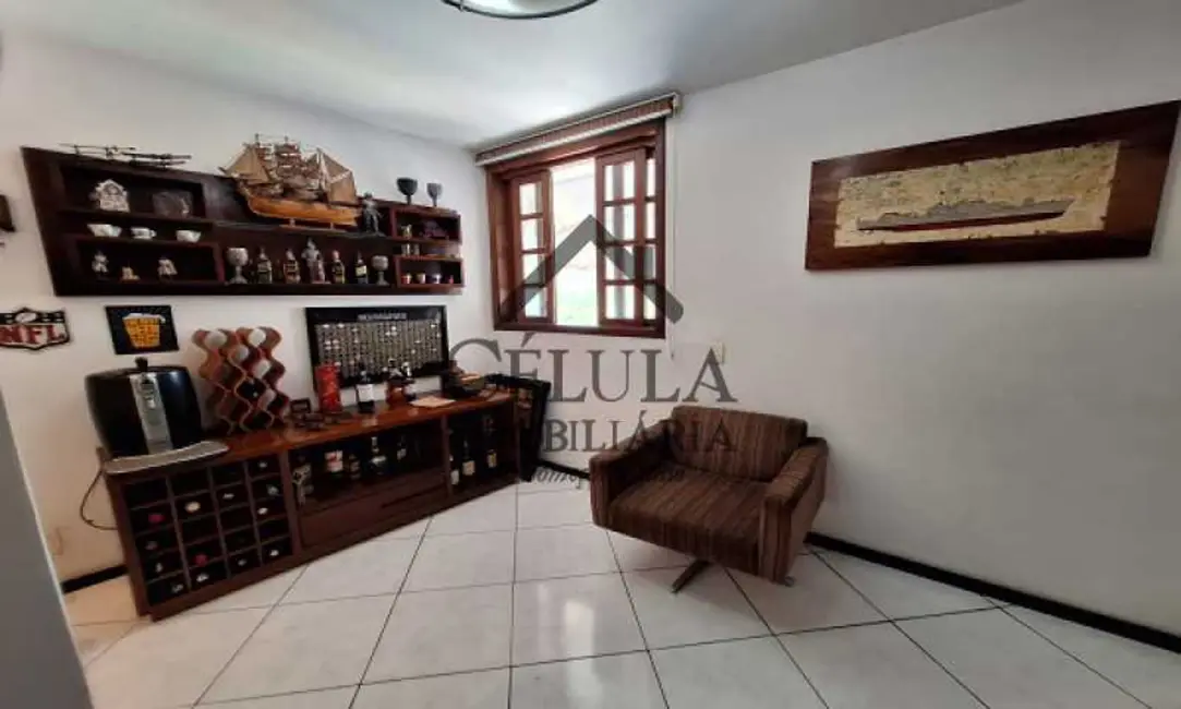 Casa de Condomínio com 3 quartos à venda, 380m2 em Rio De Janeiro - RJ - imagem 8 Foto 8 de Casa de Condomínio com 3 quartos à venda, 380m2 em Rio De Janeiro - RJ