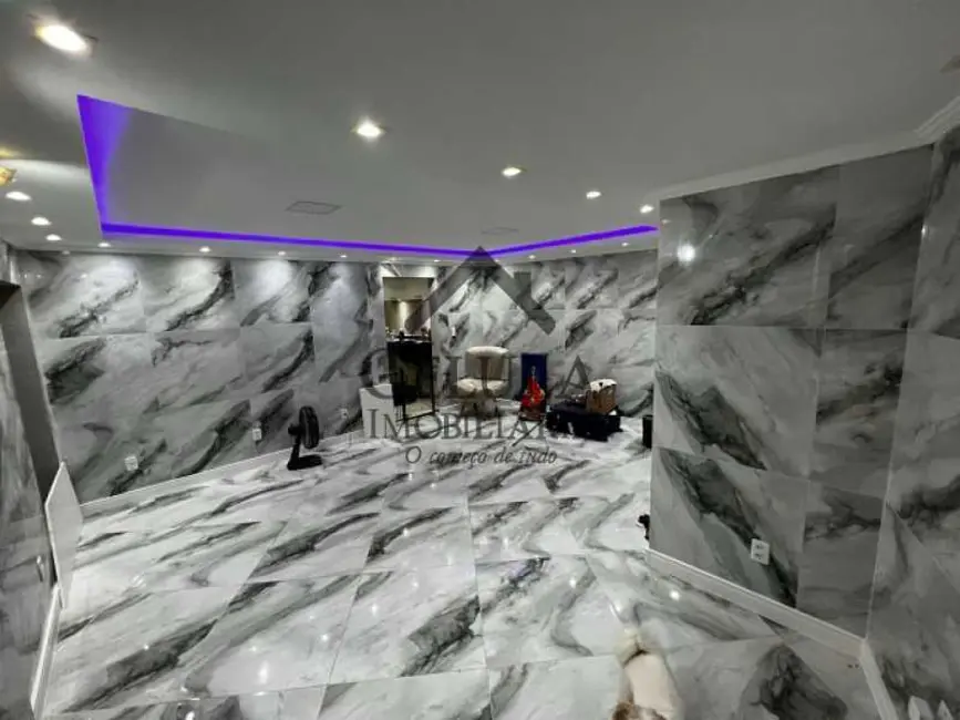 Casa com 3 quartos à venda, 250m2 em Nova Iguacu - RJ - imagem 3 Foto 3 de Casa com 3 quartos à venda, 250m2 em Nova Iguacu - RJ
